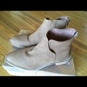 Free People Century Flat Boot US 9 EUR 39